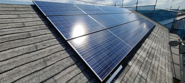 正常發電時的太陽能模組