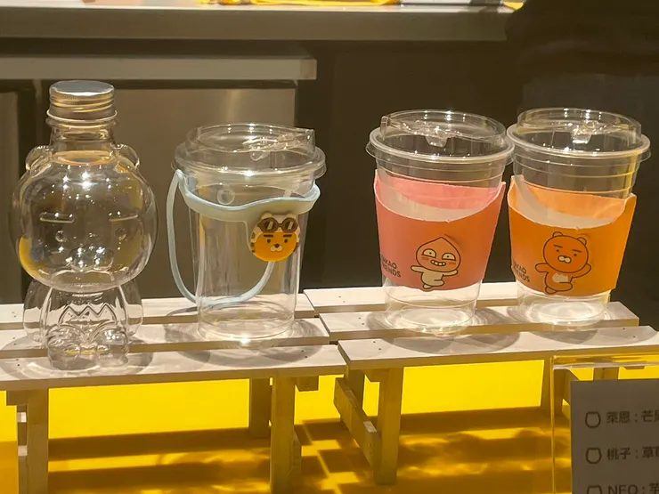 KAKAO FRIENDS 高雄店