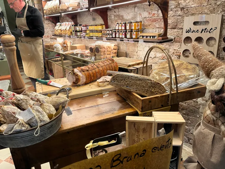 不只賣自己的商品，更賣推薦組合