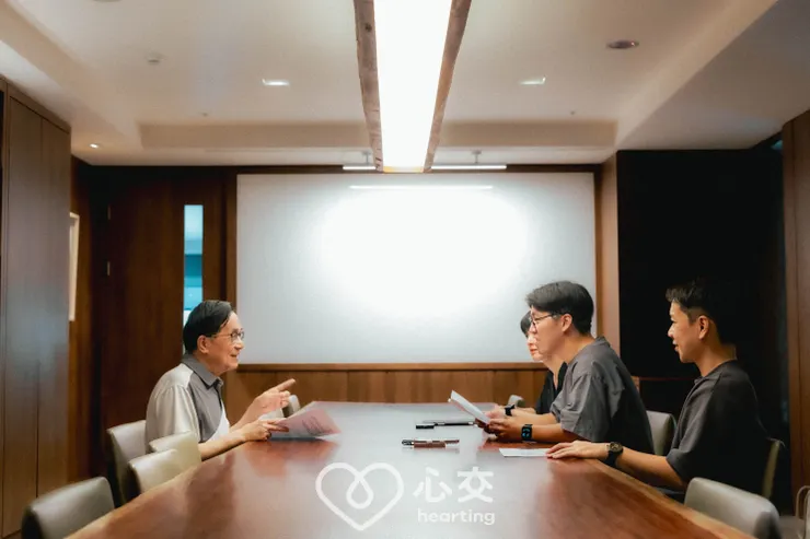 阿扁與我們侃侃而談許多青春求學時的回憶