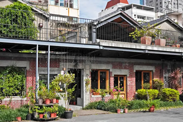 范特喜進行老屋改造範圍限於團隊熟悉的西區，此為綠光計畫。（龔安妮/大紀元）