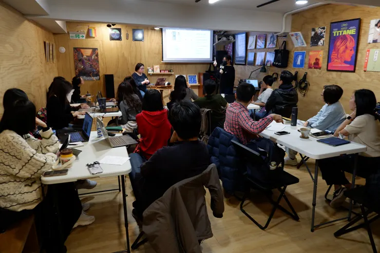 出版集資實戰工作坊授課現場，講師分享實務經驗與操作重點