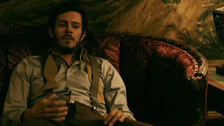 《天作不合的我們》男星亞當布洛迪(Adam Brody)也飾演家族成員之一