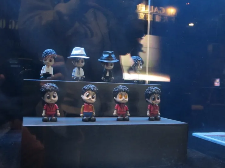 這些之前也介紹過,是cosbaby 的MJ系列,全是MJ的經典造型。