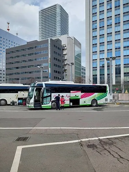 萬世閣溫泉飯店接駁車