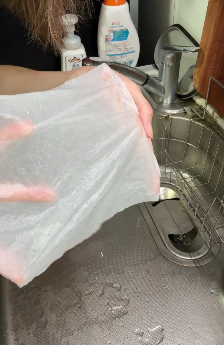 春風情人寵物完好無缺，一點破也沒有