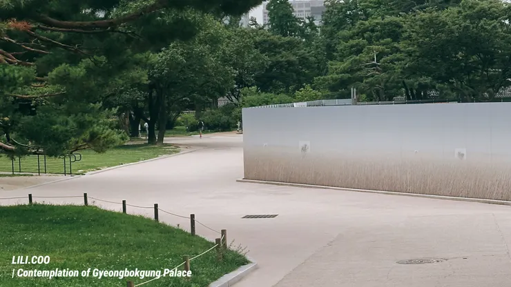 直走之後會看到圖示畫面,再往下走。