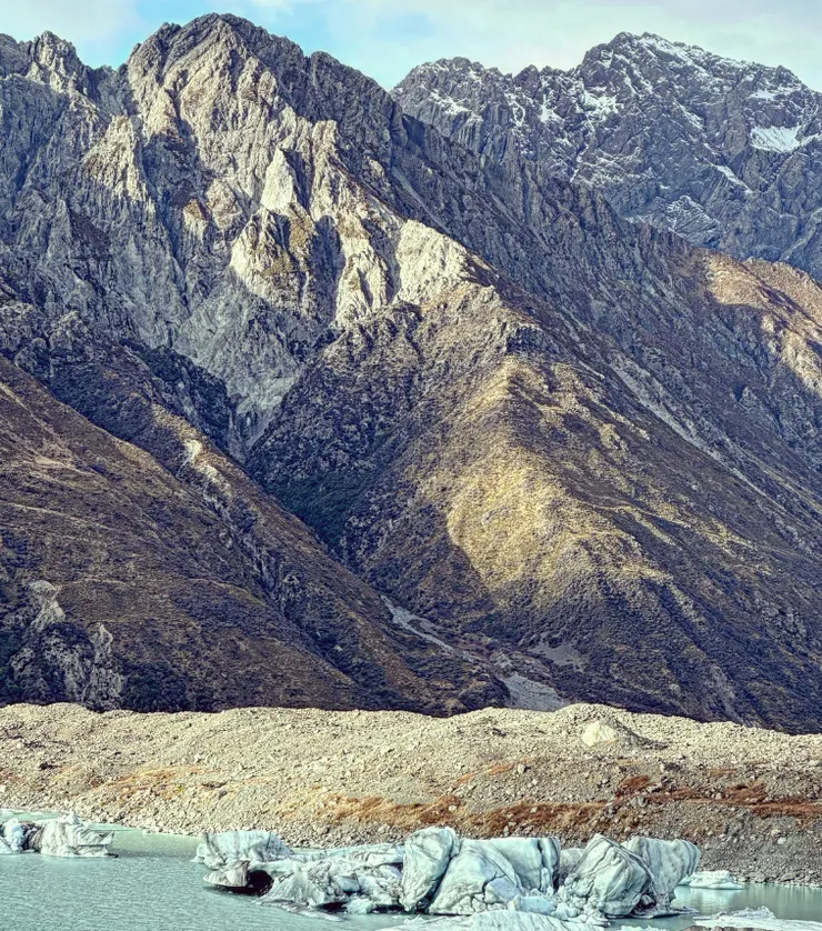 塔斯曼冰河前緣的冰山