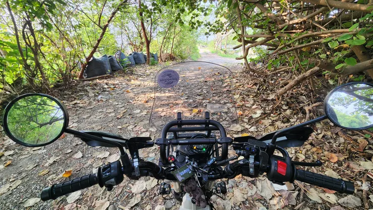 CT125最適合跑這種路了