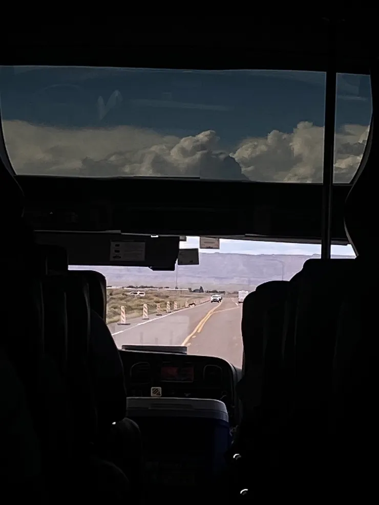 離開Lower Antelope Canyon,準備返程回Vegas。(圖:予晞)