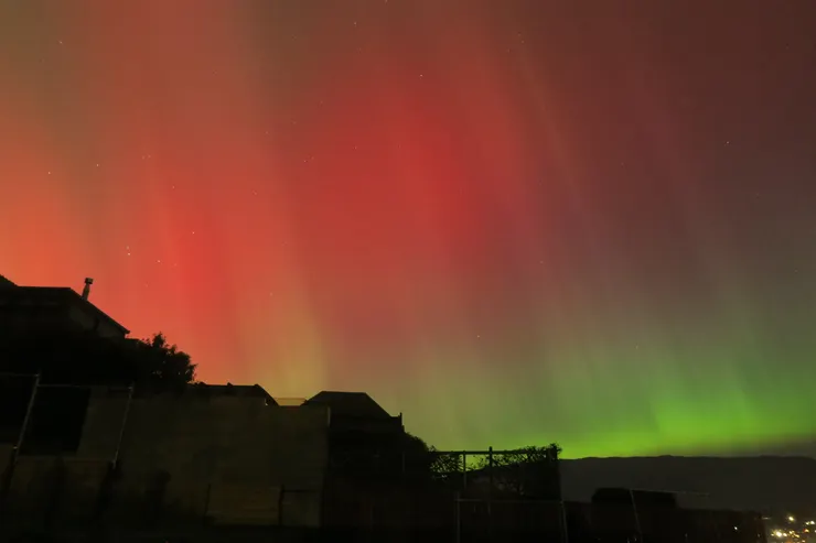 ISO=3200 光圈孔徑f/5.6 曝光時間8秒。