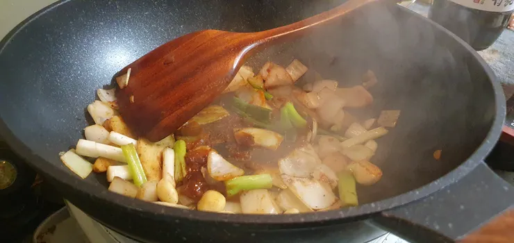 宅食儀式之求生筆記_材料拌炒豆瓣醬