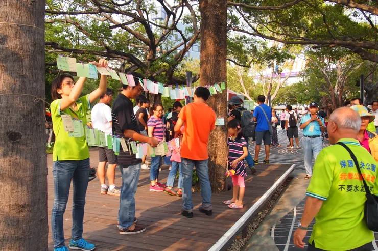 2015年中央公園的護樹行動影像。（©李育琴＿台灣環境資訊協會）