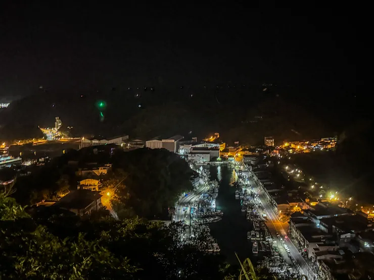 南方澳觀景台的夜景。