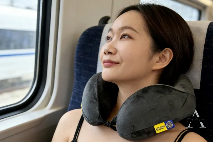 旅行頸枕推薦｜高鐵通勤＋飛機長途實測 Travel Blue