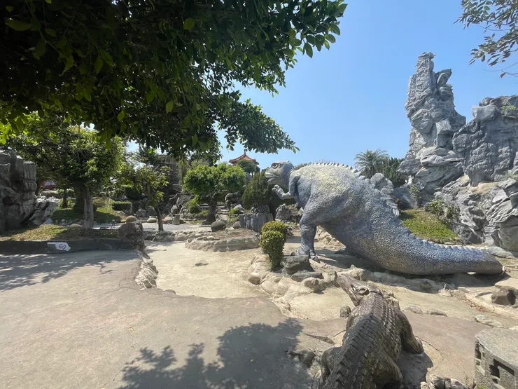 所以恐龍是指標60的景點？