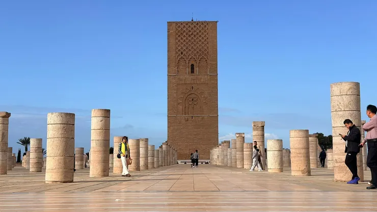 哈桑塔和未完成的清真寺