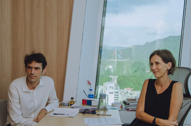 處長 Cécile（右）和影視專員 Nicolas（左）（攝影／ioauue）