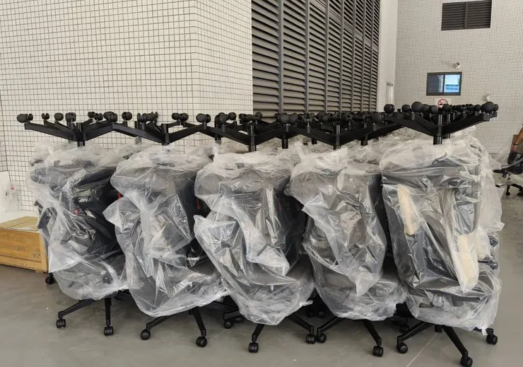 招財貓 819 和 高級辦公椅9012G