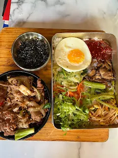 富裕就是一種感覺,不用單以數字來衡量,就像每個人設定的退休金額不會是一樣的。感受到自己富裕,然後把這樣的感覺分享出去給別人,讓別人也是富裕的狀態。這也需要反覆去練習,因為其中也會經過不斷的自我質疑。