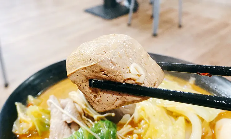 新莊美食推薦2025│四維夜市小吃【辣媽】麻辣/紅燒鴨血臭豆腐（麻辣燙）