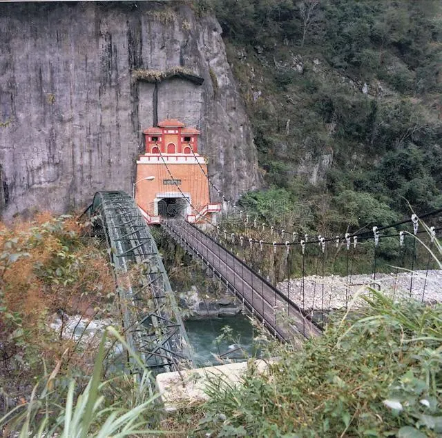 1987年谷關地下發電廠彩色照（取自文化部國家文化資料庫）