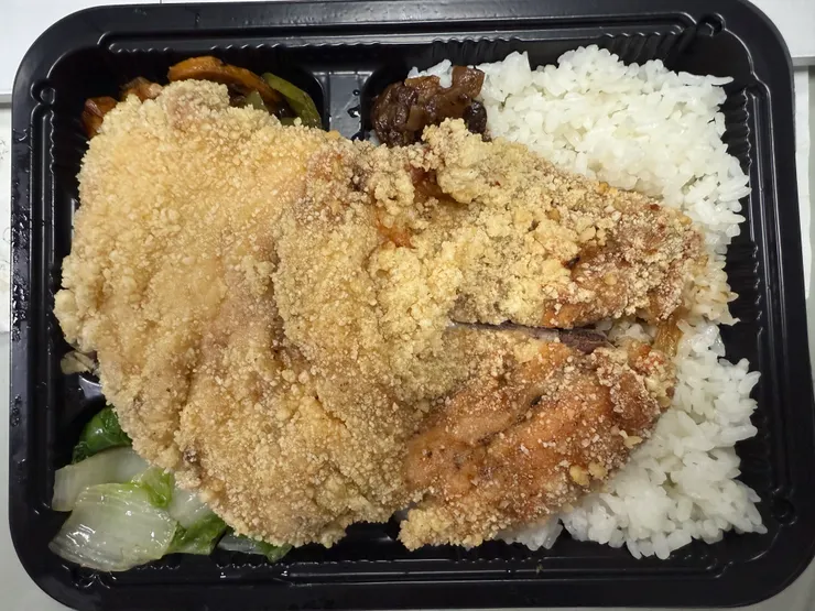 2025/10/07 雞排便當