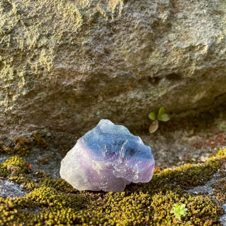 一直以來時常被誇獎的一張螢石照片，螢石多彩的外表是祂們受歡迎的原因之一