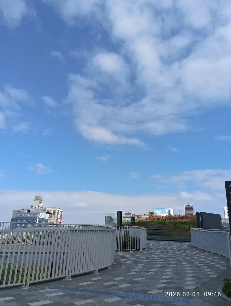 高雄火車站的天穹景觀，皆自拍攝