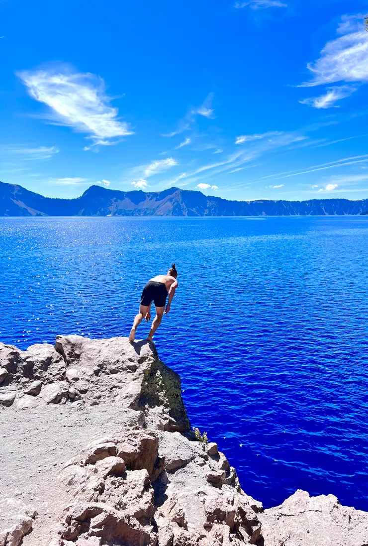 男子懸崖跳水照片之二 作者拍攝