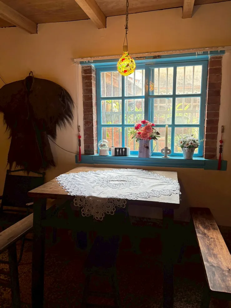 很喜歡今天被安排在靠窗的這個位子