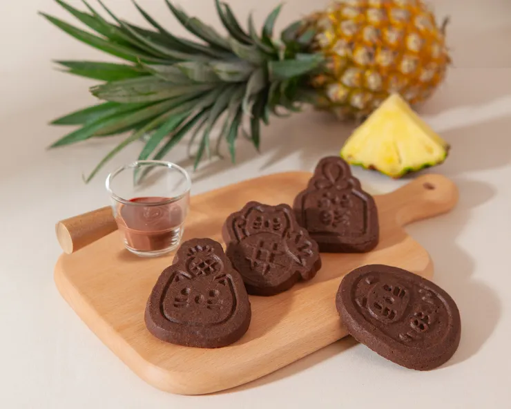 圖說：旺萊貓造型餅乾強勢登場！「金餅提名萊」系列集結祈福御守、招財貓等多款俏皮造型，是年節聚會、刷社群最搶鏡的「顏值擔當」。（資料來源：旺萊山）