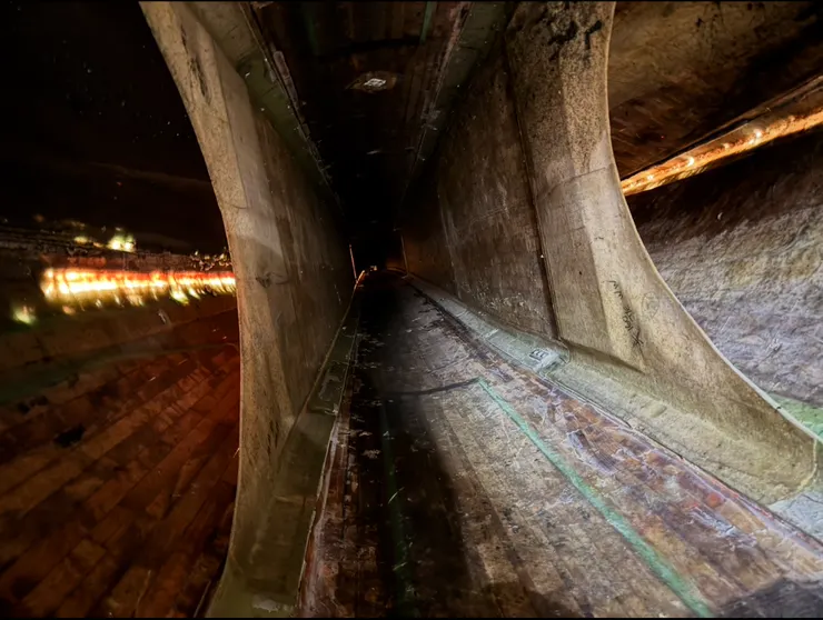 應該是要做葉片外面的，但臨時做葉片裡面的修補