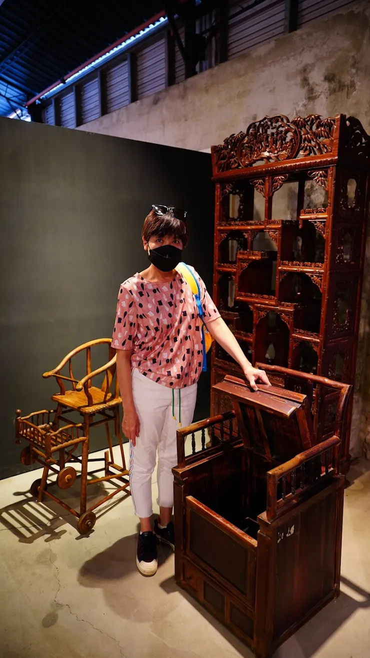 古時候大湖人家的夜壺椅與育兒螃蟹車