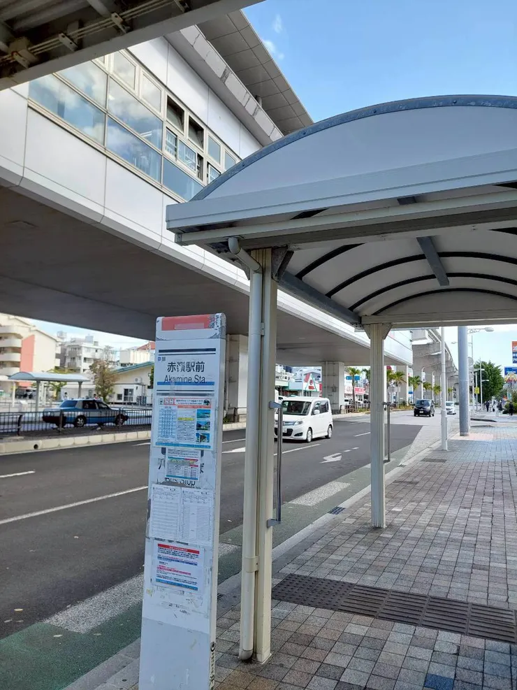 單軌赤嶺站前公車站搭TK02