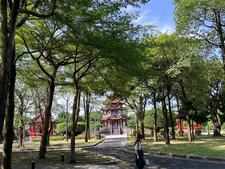 施工中的涼亭