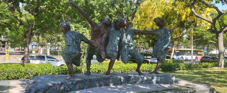 台中豐樂公園雕塑作品(李建崑攝影)