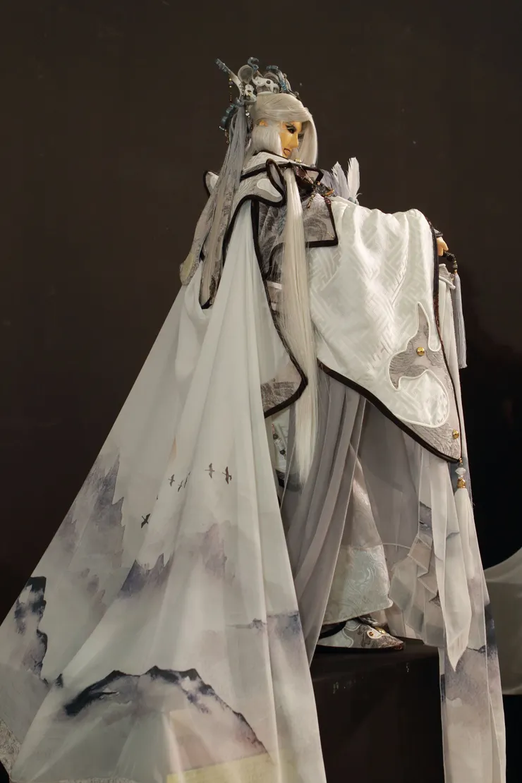 真的，很偏心...