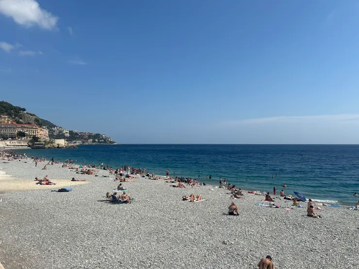 法國尼斯 (Nice) 海灘 | photo by the author
