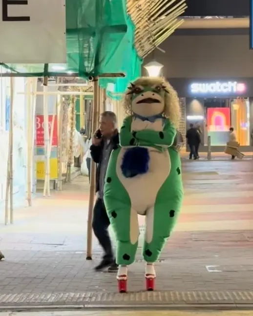 感謝不怕死的蛙友提供……