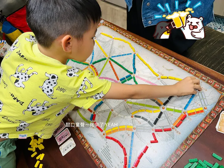 第一次玩不僅蓋出最長鐵路，還打敗大人成為贏家。