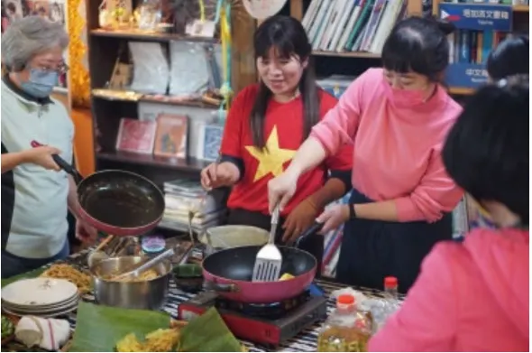 范美幸老師在望見書間文化廚房的活動 圖/范美幸 Facebook