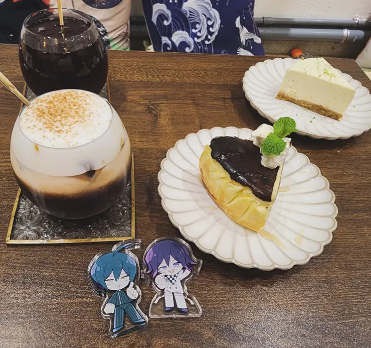 ▲享受下午茶時光，店員一直說要注意不要被偷吃XD