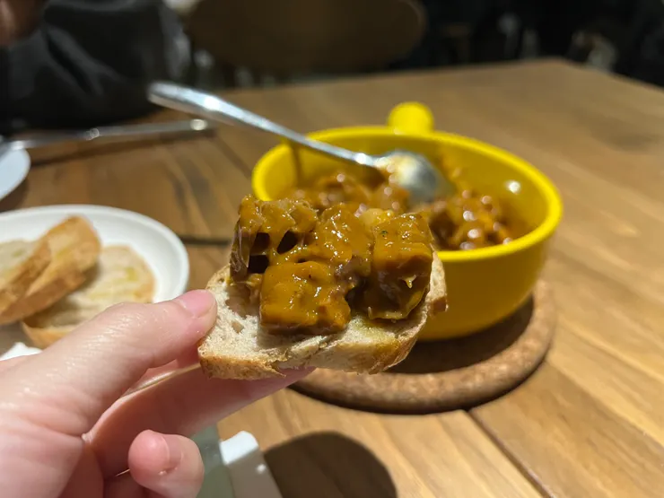 配麵包是一定要的。