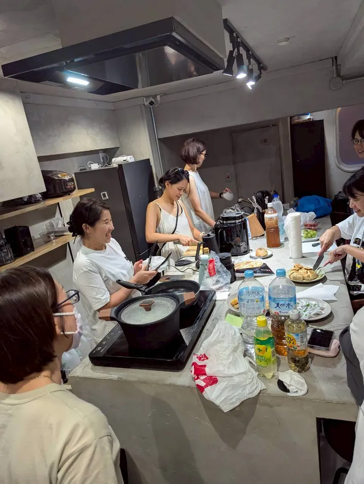 今年還有一點我很感動的就是學姊們參與度很高！而且都很會煮！真的太罩了！