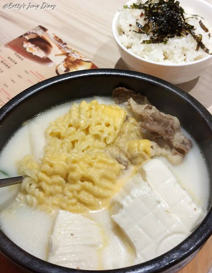 ▲韓虎嘯EXPRESS / 圖片來源：Betty's Jump Diary