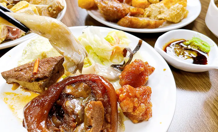 桃園吃到飽推薦│饗厚牛排桃園店:百元預算爽吃百道料理自助吧!