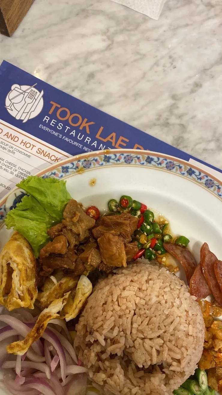 半夜能吃到現炒的泰料真是太幸福了