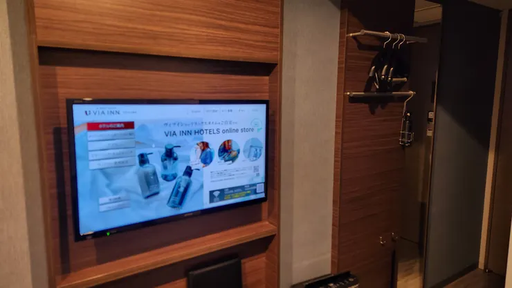 如果有帶平板蠻推薦連電視的