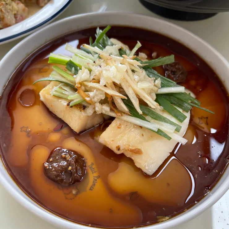 之前做的梅香蒸魚,就是在蒸完後才淋了醬汁